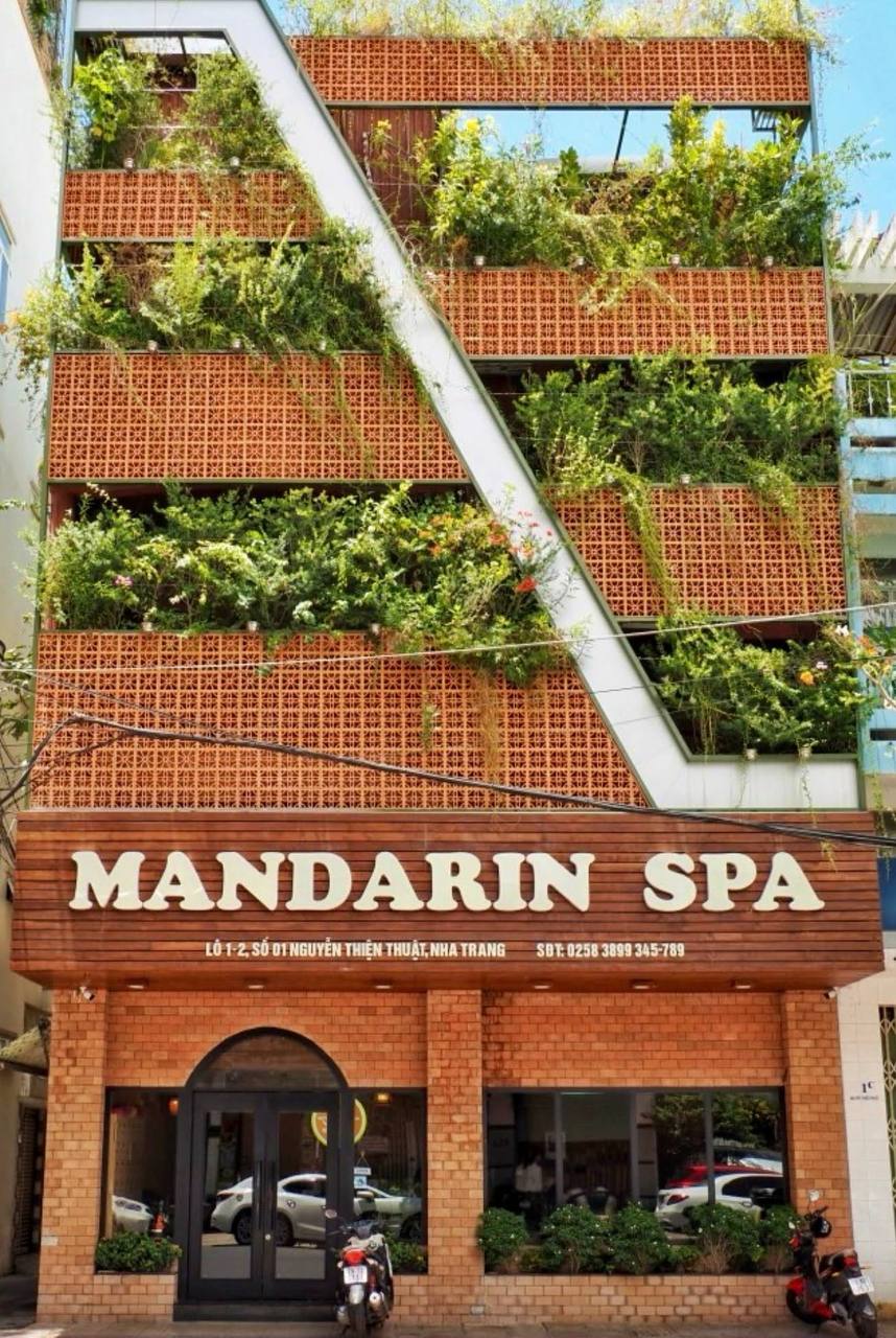 Mandarin Spa & Massage