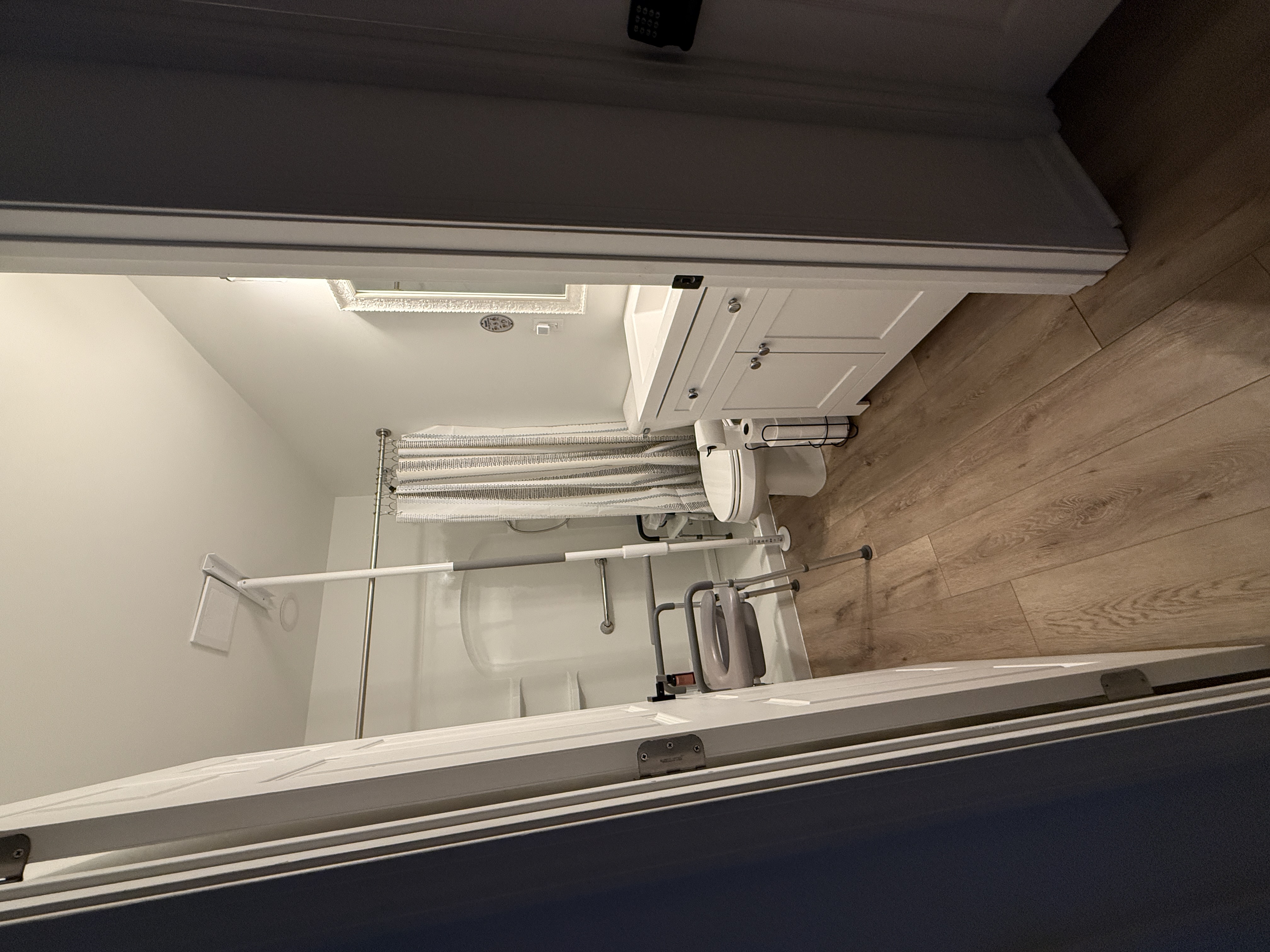 Maple Manor of Pinckney resident room