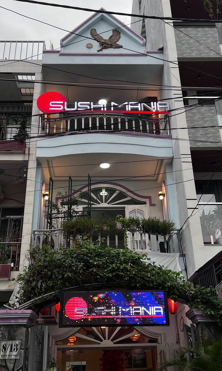 Sushi Mania Lounge