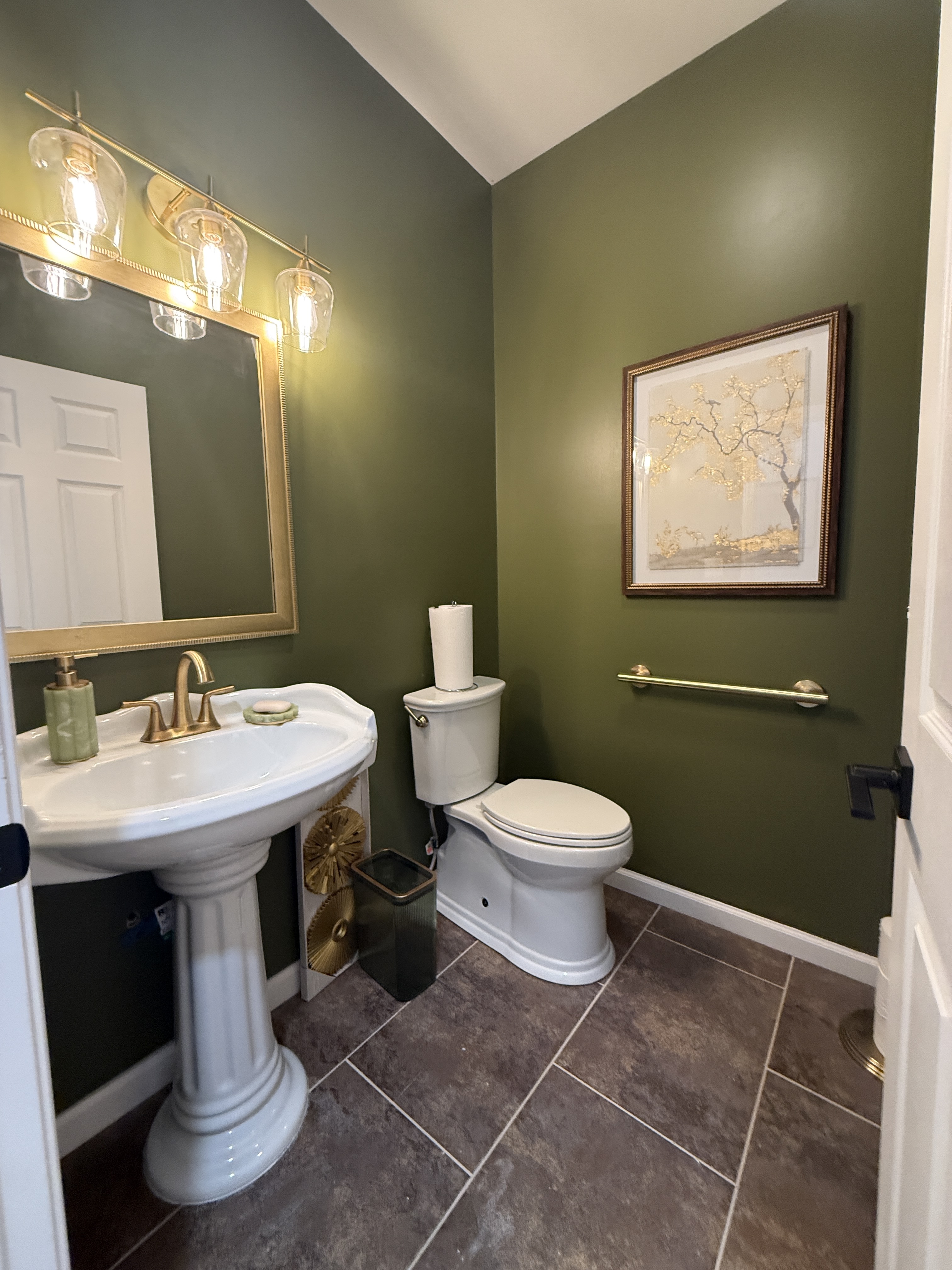 Maple Manor of Hamburg resident room