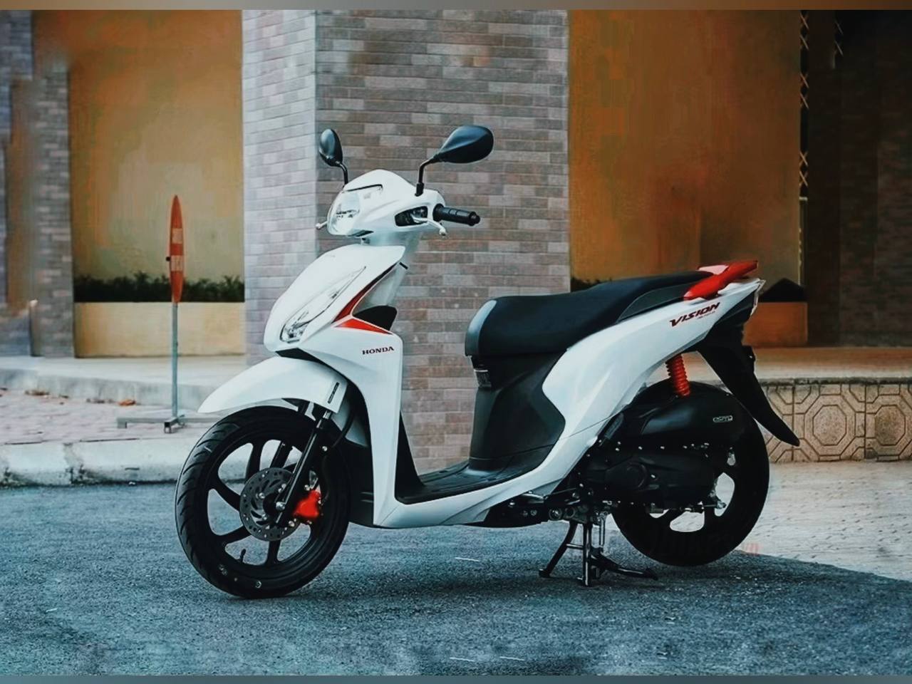🪽 Honda VISION 2 поколения