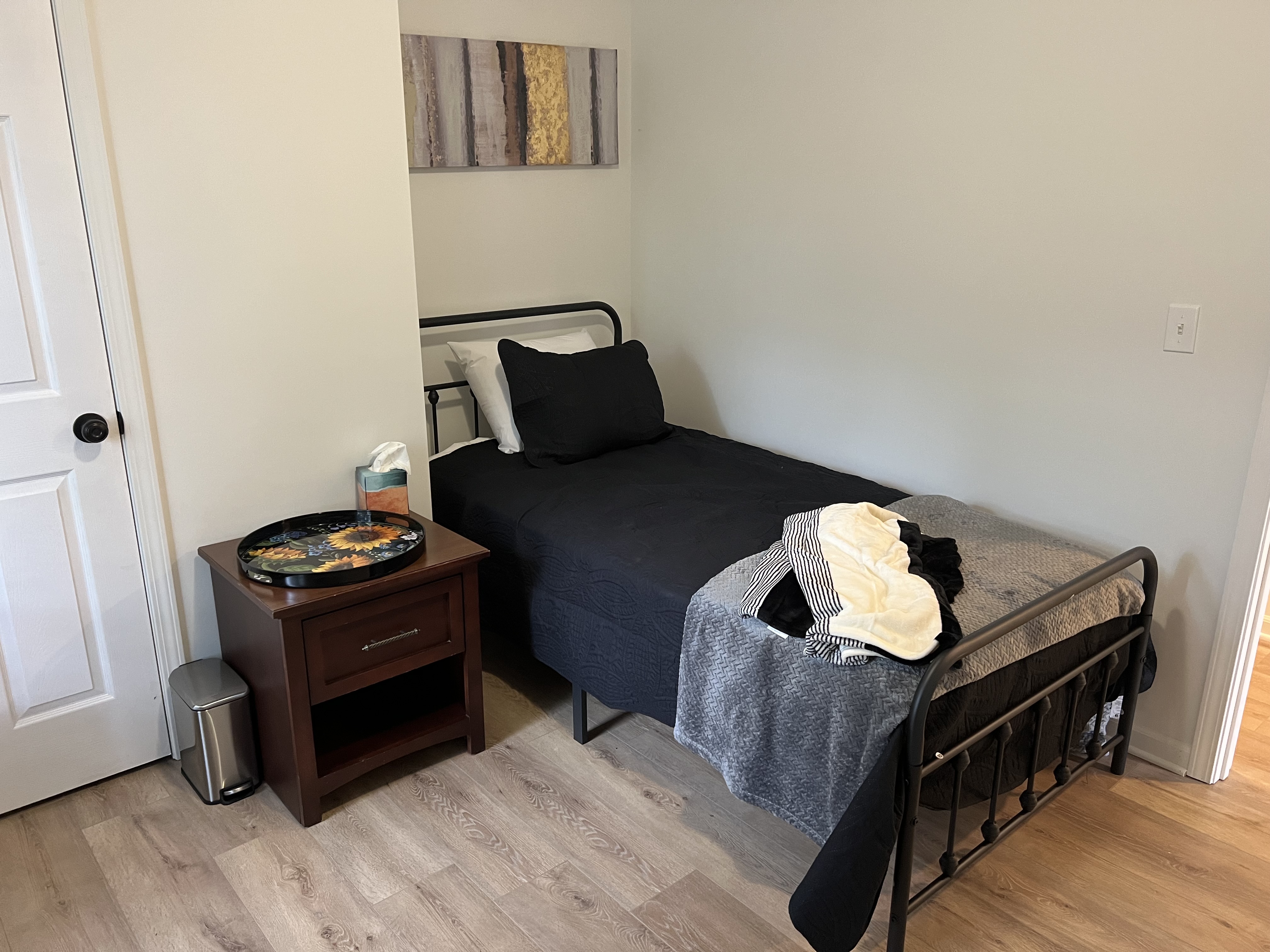 Maple Manor of Pinckney resident room