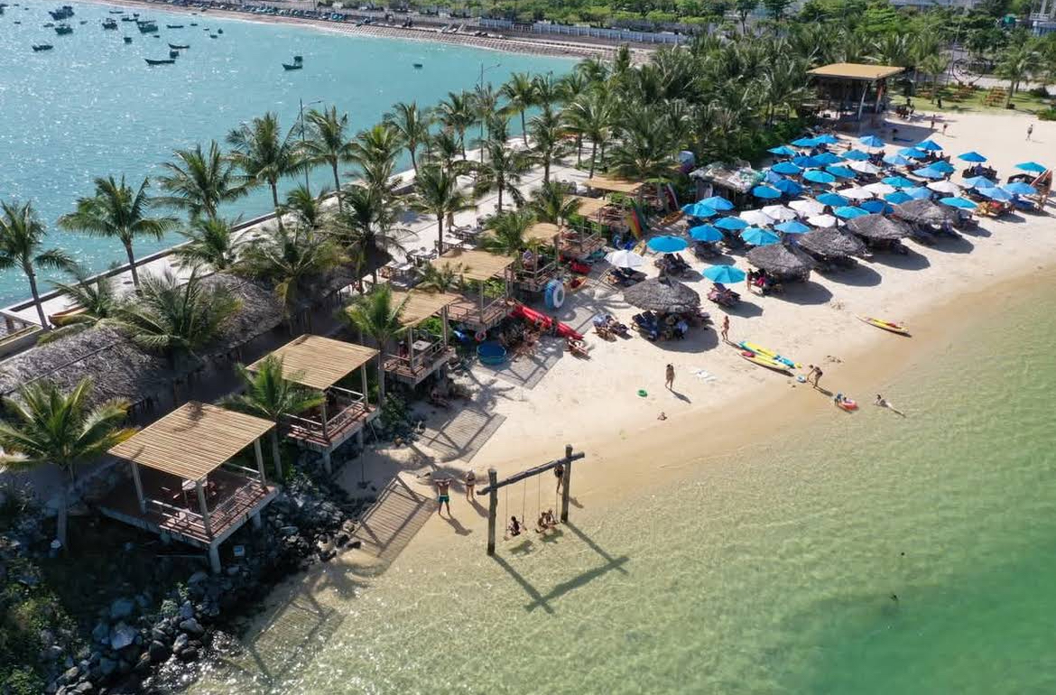 Marina Beach Club