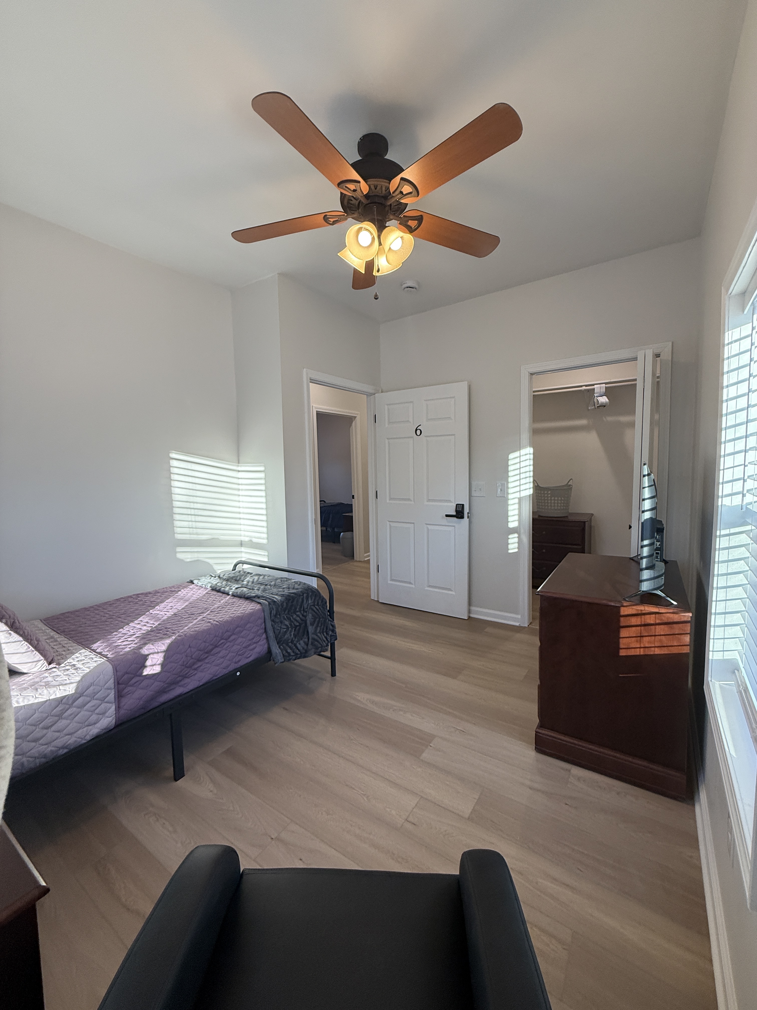 Maple Manor of Hamburg resident room